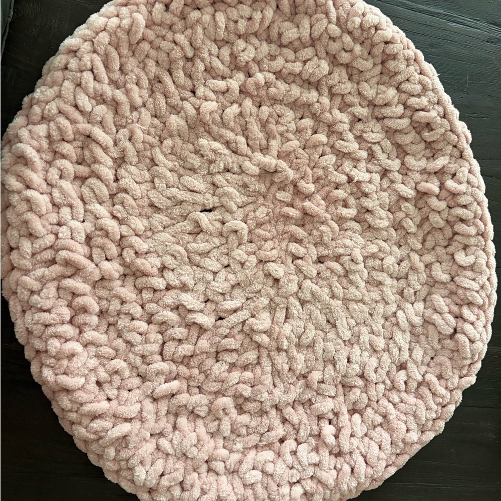 Soft Pink Textured Round Rug